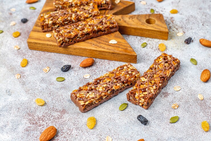 healthy delicios granola bars with chocolate