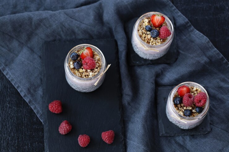 yogurt with chia seed berries