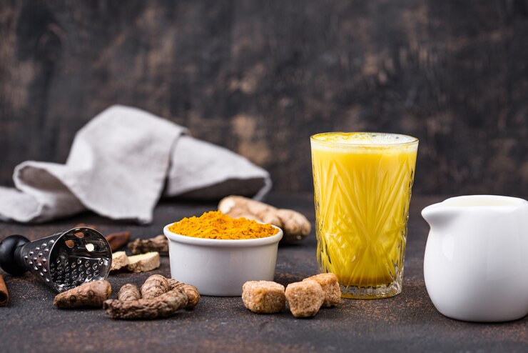 turmeric golden milk with cinnamon ginger healthy drink