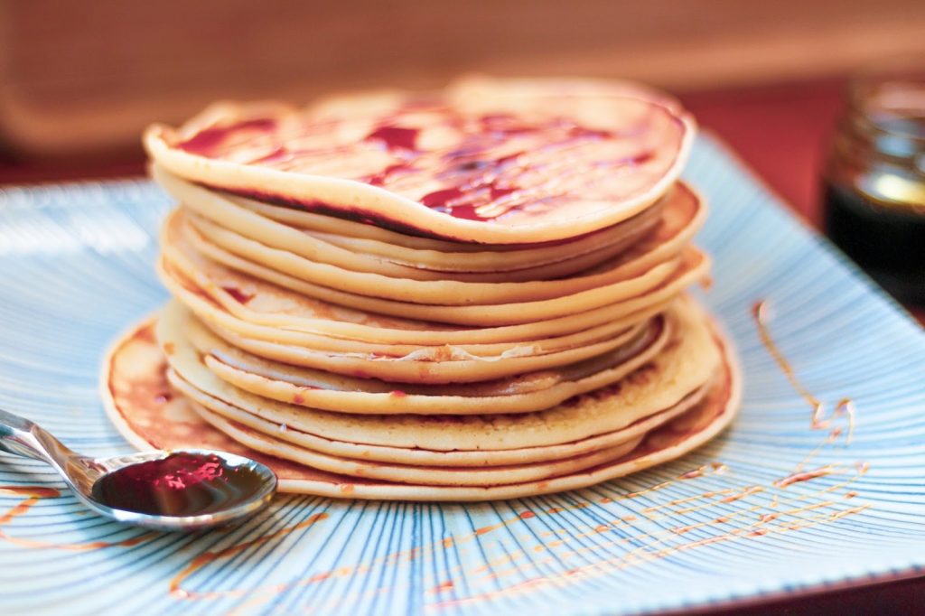 Oat and Apple Pancakes